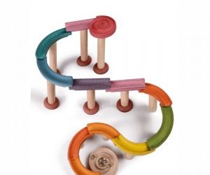 Drewniany kolorowy tor kulkowy