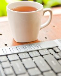 Polacy coraz częściej kupują w sieci