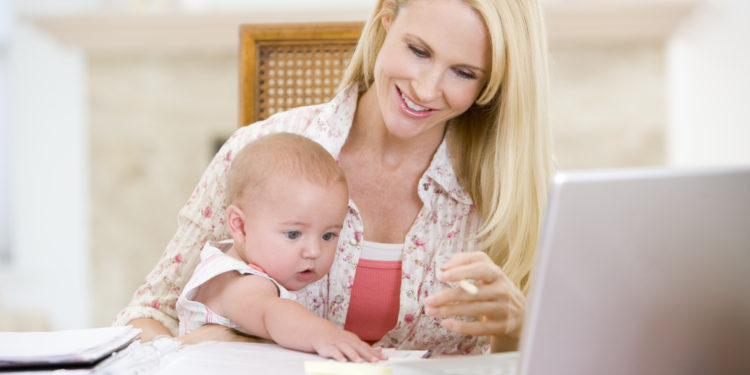 Dzieci kochają gry komputerowe