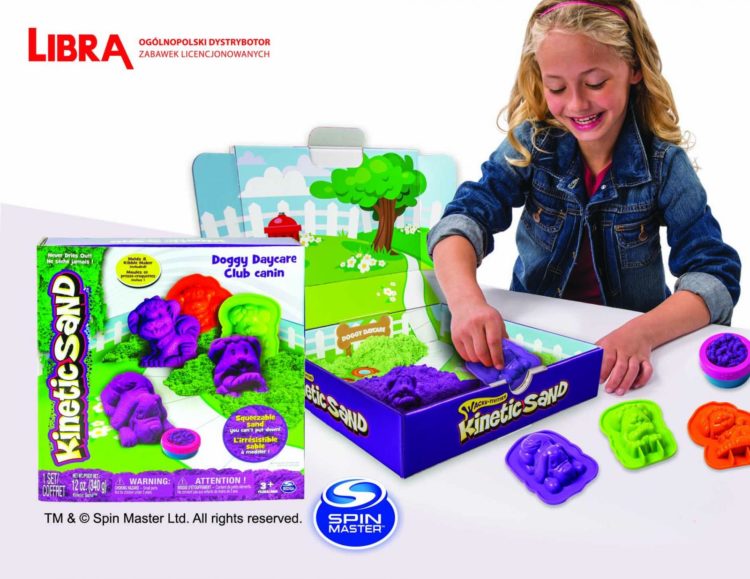 Piasek złożony z magii – Kinetic Sand, nowość w ofercie Libry