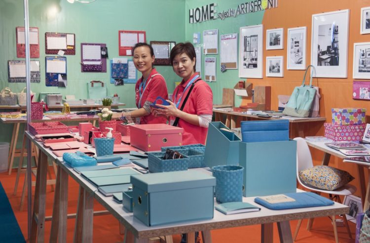 PaperWorld CreativeWorld