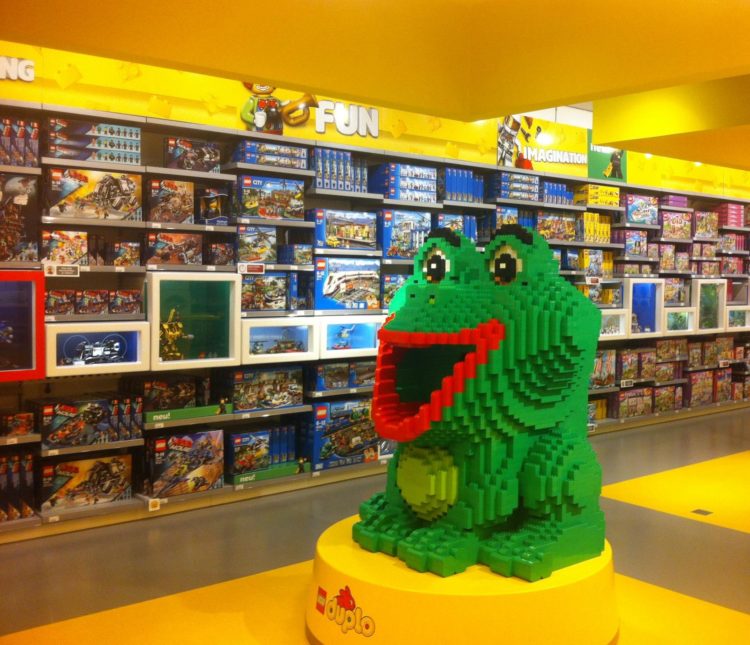 RUSZA PIERWSZY W POLSCE LEGO® STORE!