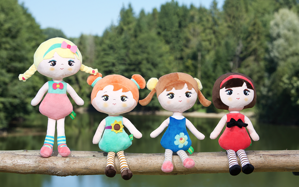 Pluszowe laleczki Levenya