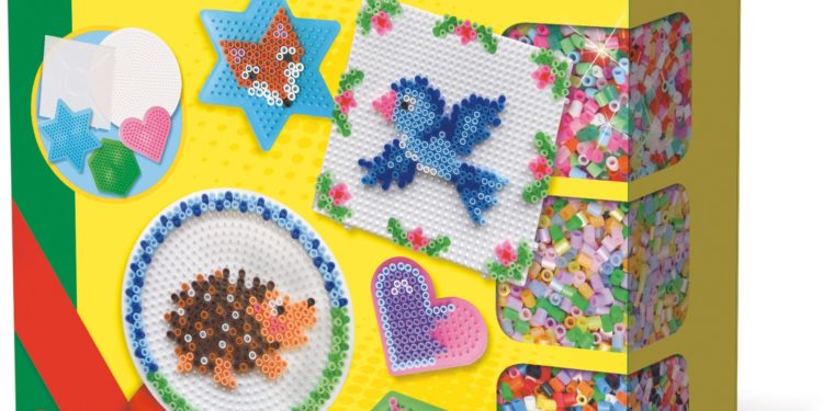 Mega zestaw koralików 9000 szt. z szablonami