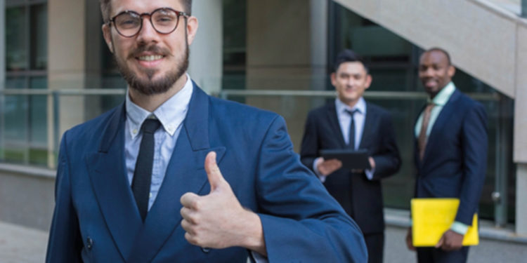 W ciągu ośmiu lat średnie wynagrodzenie wzrosło o 42%