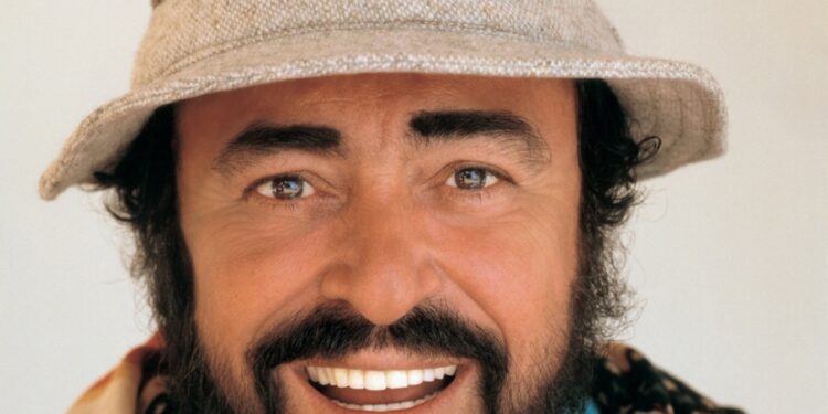 PAVAROTTI