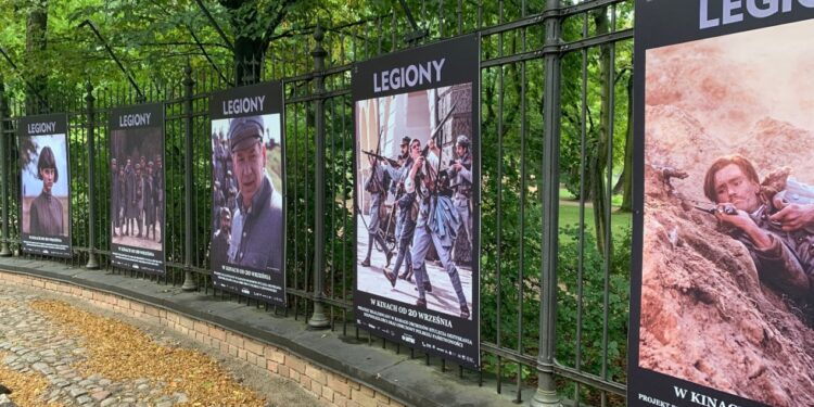 Zobaczcie z bliska największą polską produkcję ostatnich lat Wystawa „Legiony” w Łazienkach Królewskich Film w kinach od 20 września