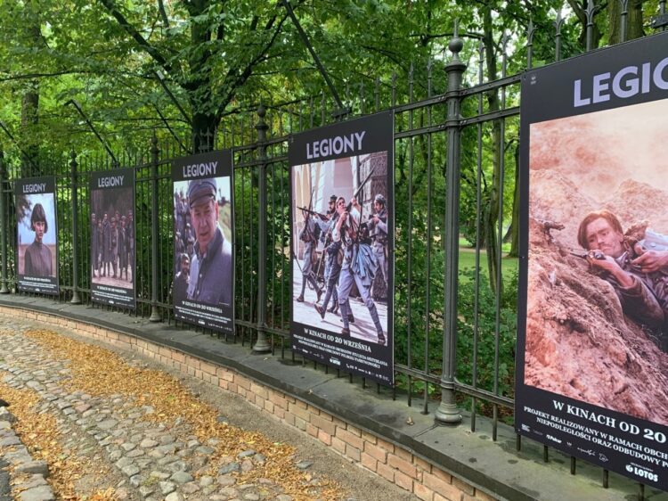 Zobaczcie z bliska największą polską produkcję ostatnich lat Wystawa „Legiony” w Łazienkach Królewskich Film w kinach od 20 września