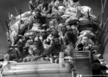 Richard Mosse – PRZYBYWAJĄCY / INCOMING