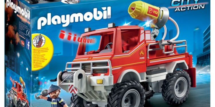 Terenowy wóz strażacki