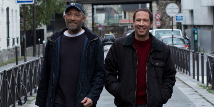 Film poruszający jak „Nietykalni” Prezentujemy plakat najnowszego dzieła twórców wielkiego francuskiego hitu „Nadzwyczajni” w kinach od 6 grudnia