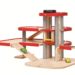 Drewniany piętrowy parking – garaż, Plan Toys