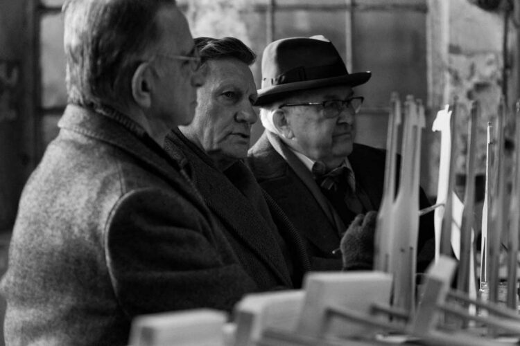 Fedorowicz, Balcerowicz i Kutz. Trzech filozofów malujących żyrafy. „Pan T.” w kinach od 25 grudnia