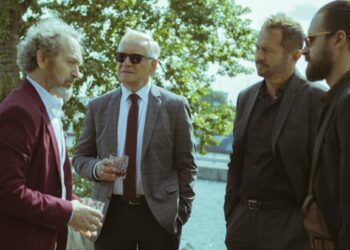 Kulisy wielkiej afery (Amber Gold) w zwiastunie „Solid Gold”. Inspirowany prawdziwymi wydarzeniami. Film w kinach od 29 listopada