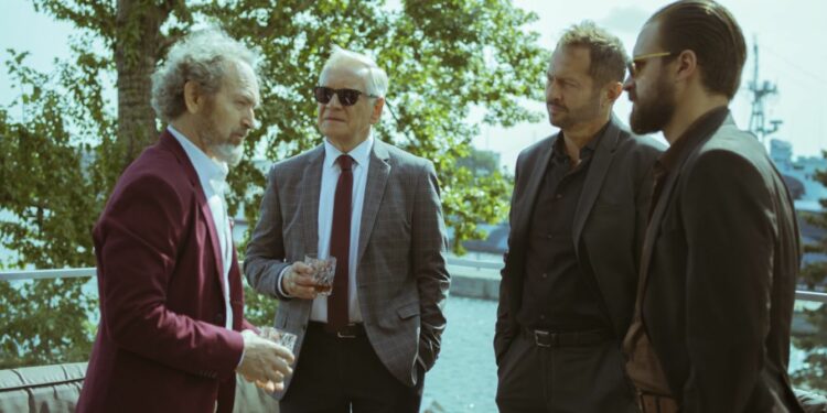 Kulisy wielkiej afery (Amber Gold) w zwiastunie „Solid Gold”. Inspirowany prawdziwymi wydarzeniami. Film w kinach od 29 listopada