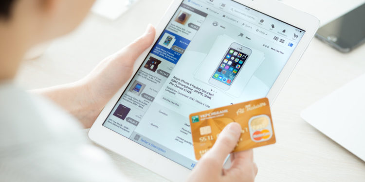 Wszechobecne aplikacje mobilne na smartfonach Polaków. Wyniki ankiety PAYBACK Opinion Poll