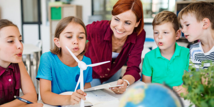 Zmiany klimatyczne, a edukacja dzieci – jak wychować proekologiczne pokolenia?