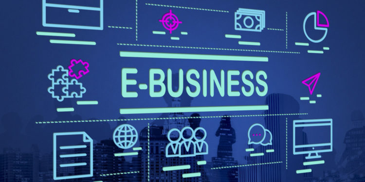 Salesforce zbadał zachowanie i zakupy online 500 mln klientów