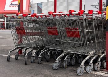 Monitoring 2 tyg. „kwarantanny”: Ruch w placówkach handlowych zmniejszył się nawet o połowę