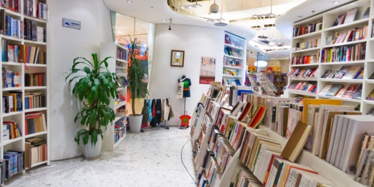 Jak jest odwiedzalność obiektów handlowych?