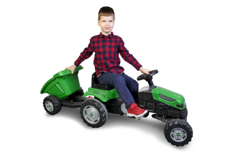 Traktor z przyczepką ARTYK 012150