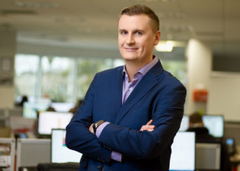 Wzrost popytu online na towary podczas Black Friday i przed Bożym Narodzeniem