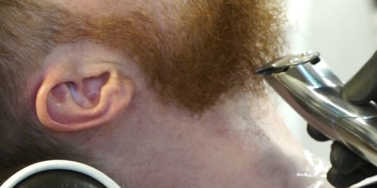 Najnowsze badania potwierdzają, że brodaci handlowcy są skuteczniejsi. Dzięki zarostowi notują nawet trzykrotnie wyższe wyniki sprzedaży, także w internecie