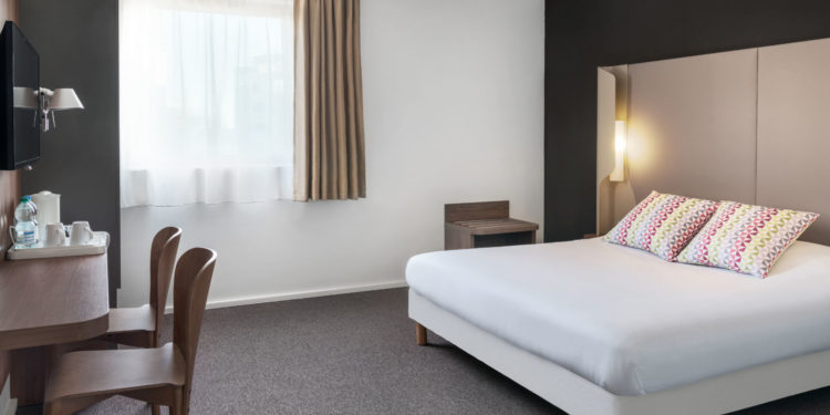 Wyjazd służbowy w czasie pandemii: na co zwracać uwagę, wybierając hotel?