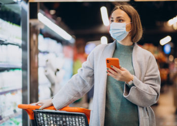 Lokalnie, świadomie i wielokanałowo – trendy w sektorze handlowym