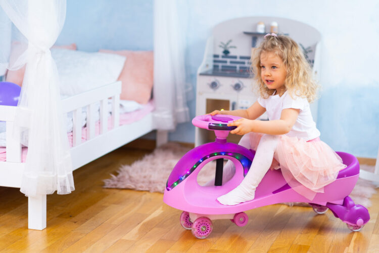 Hot Hit Jeździk Grawitacyjny Swing Car z muzyką i światłem różowy