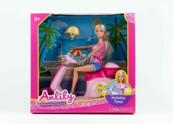 Lalka Anlily na skuterze – Holiday Time