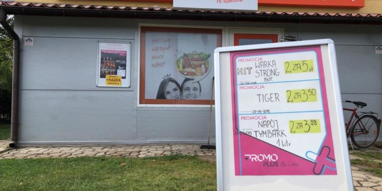 Poprawa nastrojów w handlu. Wskaźnik koniunktury wśród tradycyjnych detalistów wzrósł w lutym o 13,1 pkt. Badanie danych M/platform dla segmentu handlu tradycyjnego