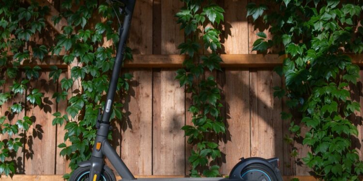 20 maja – zmiana przepisów dotyczących używania hulajnóg