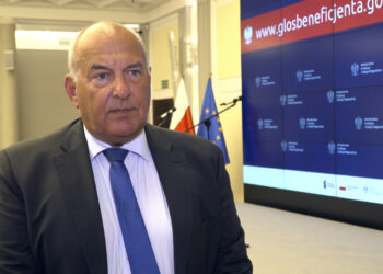 Minister finansów: Nowe przepisy VAT zlikwidują nieuczciwą konkurencję w e-handlu. Wyrównają szanse europejskich i pozaunijnych sklepów internetowych