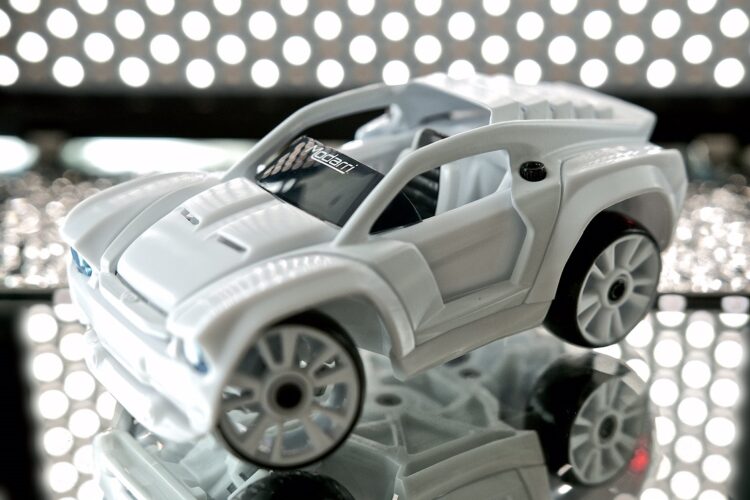 Samochód Modarri Delux S2 Do Pomalowania