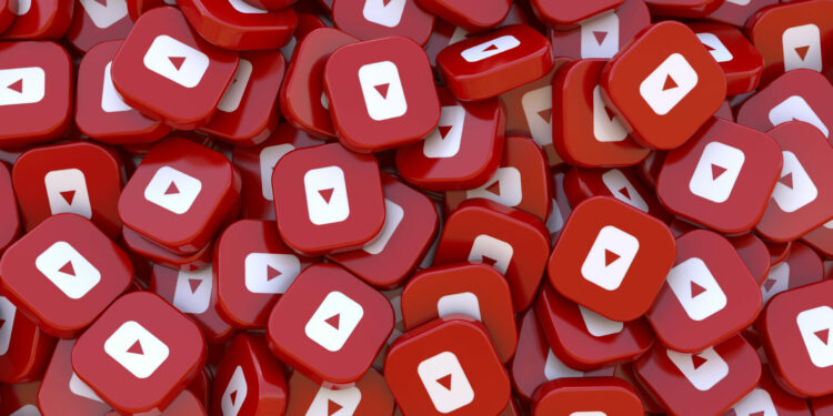 Vlogmasy i inspiracje zakupowe. Polacy oglądają ponad 54 mln godzin treści związanych ze Świętami na YouTube