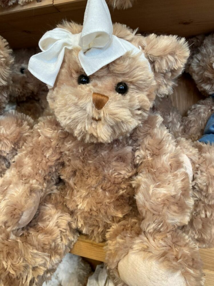 PGE przekaże terapeutyczne misie dla dzieci z Ukrainy