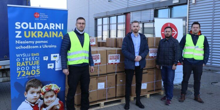 Grupa AB wspiera uchodźców z Ukrainy. Rekman przekazał wózki dziecięce.