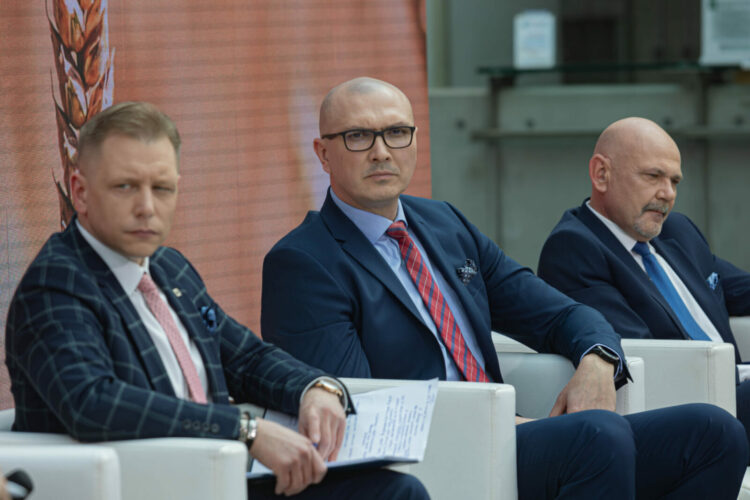 Nowa filozofia eksploatacji zasobów planety: gospodarka obiegu zamkniętego – MIĘDZYNARODOWY SZCZYT KLIMATYCZNY TOGETAIR 2022 (dzień 3, debata 24)