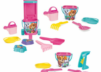 Paw Patrol wózek z kompletem letnim; Paw Patrol kpl.do piasku 7 el. i 5 el.