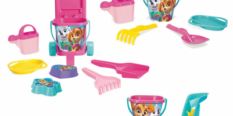Paw Patrol wózek z kompletem letnim; Paw Patrol kpl.do piasku 7 el. i 5 el.