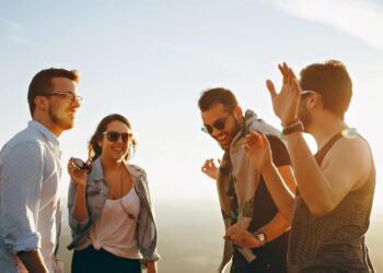 Millenialsi i Pokolenie Z zmieniają rynek FMCG. Jak mówić do młodego konsumenta?