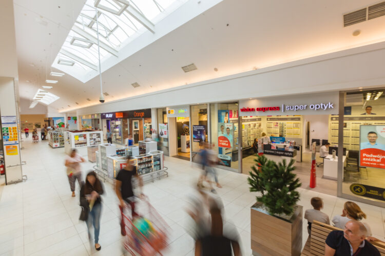 Najnowsze wyniki obrotów i odwiedzalność w centrach handlowych