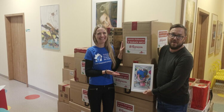 Ponad sto dzieci z hospicjum otrzymała prezenty. Mikołaja wspiera Grupa AB