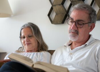 Najlepsze książki pod choinkę dla taty – TOP 3 propozycje