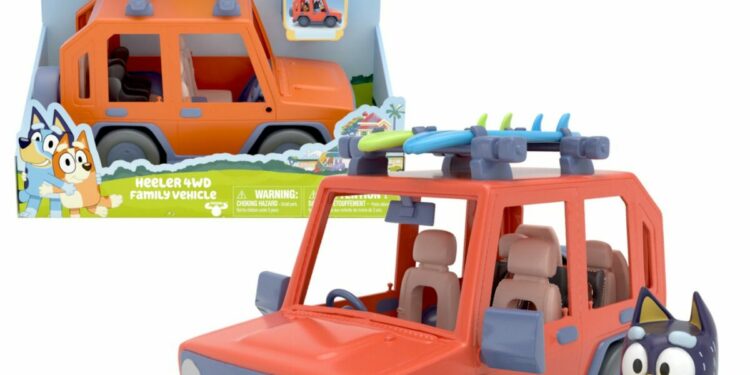 BLU13018 Bluey Rodzinne Auto