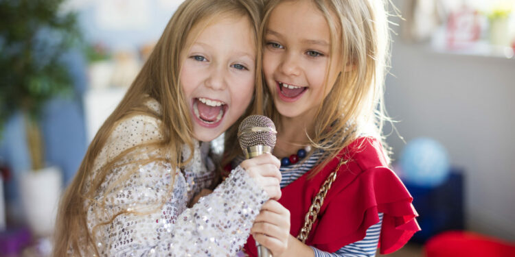 Różnice płciowe w aktywności wokalnej pojawiają się już u niemowląt