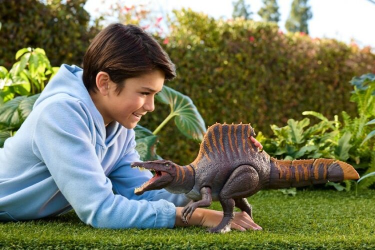 Nowa linia figurek akcji Mattel z filmu „Jurassic World: Odrodzenie” już dostępna