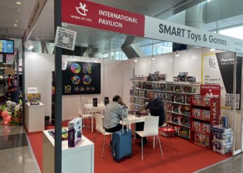 Smart Toys & Games