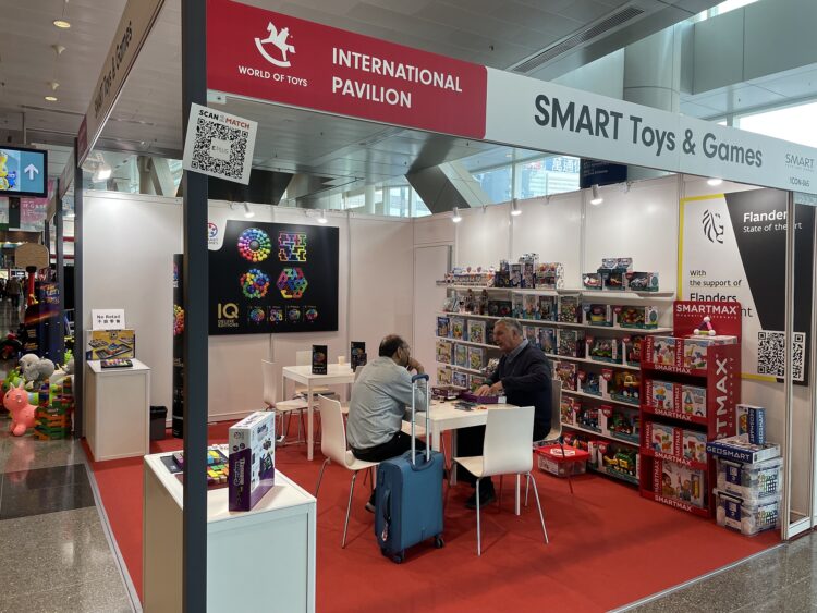Smart Toys & Games
